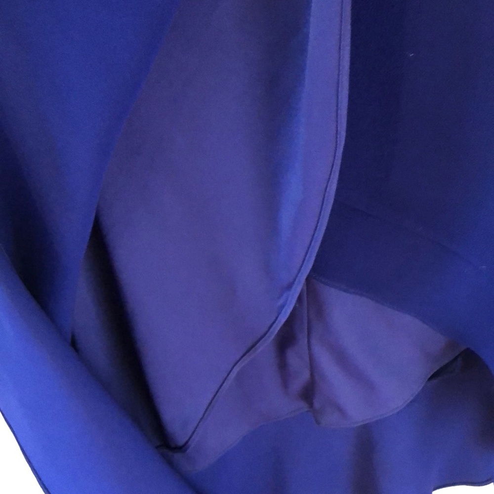 Dress - Picture 6 of 7